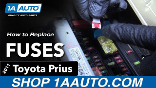 2010 prius cigarette lighter fuse How to check blown 04-09 Toyota 2nd gen Toyota Prius Fuse Box Location
