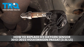 How to replace Front O2 Oxygen Sensor 2012-2022 Volkswagen Passat 25L L5