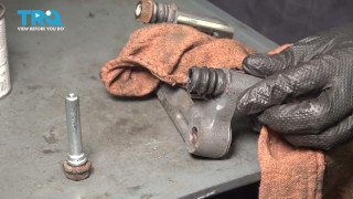 How to Replace Rear Brakes 2005-2021 Nissan Frontier